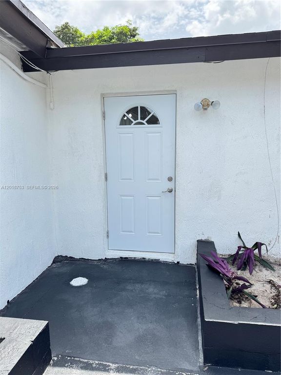 414 N 60th Way 2, Hollywood, FL 33024