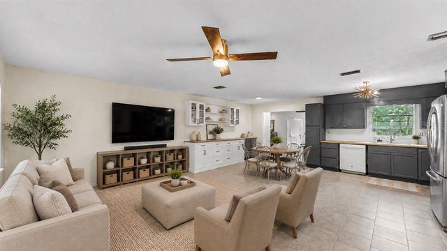 7011 DAVIN STREET, Lakeland, FL 33813