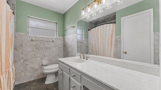 7011 DAVIN STREET, Lakeland, FL 33813