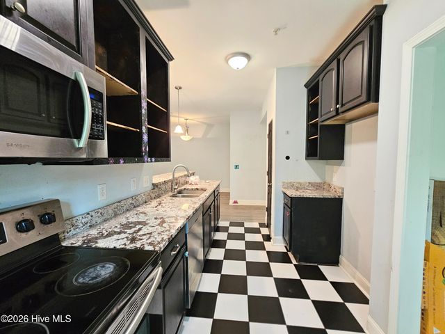 123 Covil Avenue 104, Wilmington, NC 28403