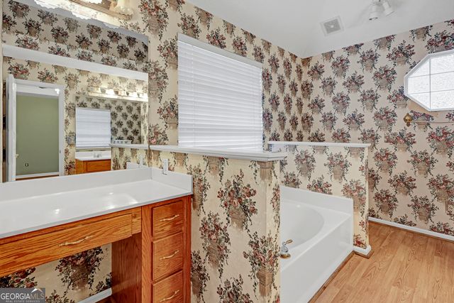 318 Graham Woods Court, Gray, GA 31032