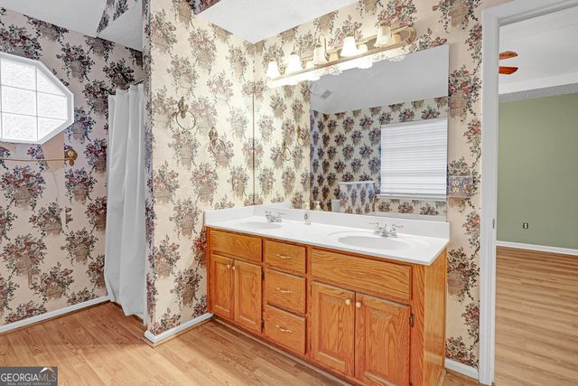 318 Graham Woods Court, Gray, GA 31032