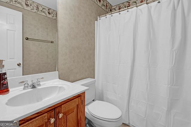 318 Graham Woods Court, Gray, GA 31032