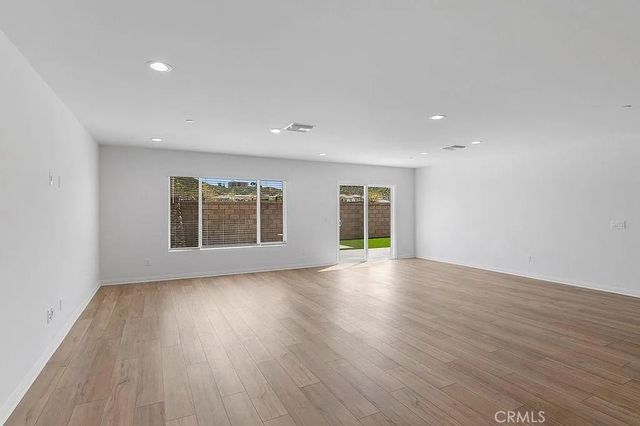 28341 Digger, Menifee, CA 92585