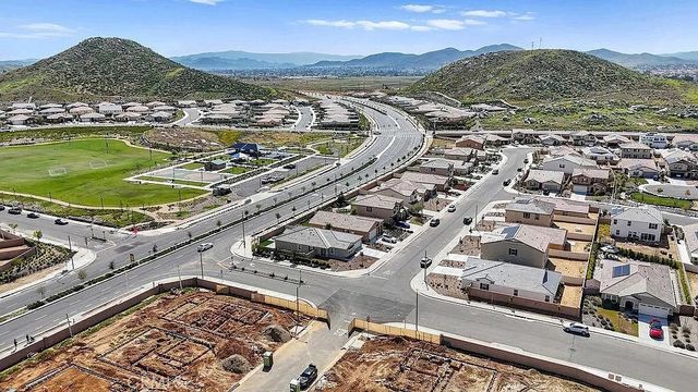 28341 Digger, Menifee, CA 92585