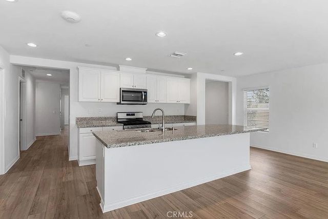 28341 Digger, Menifee, CA 92585