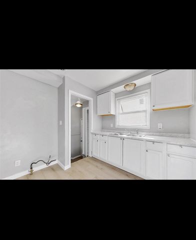 18108 Waltham Street, Detroit, MI 48205