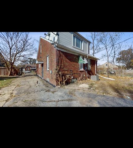 18108 Waltham Street, Detroit, MI 48205