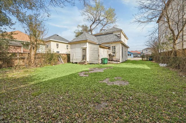 304 Palmer Street, Houston, TX 77003