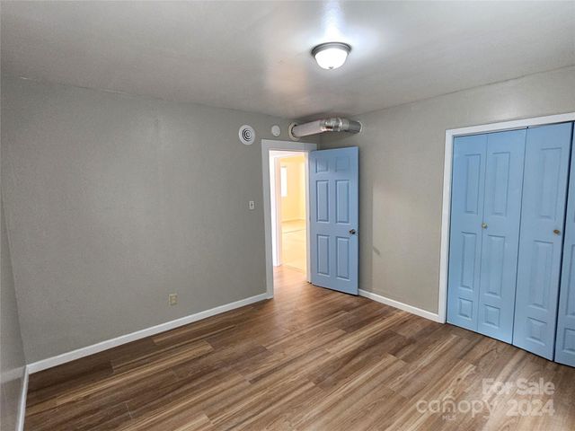 145 33rd Street SW, Hickory, NC 28602