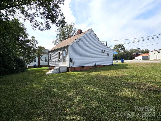 145 33rd Street SW, Hickory, NC 28602