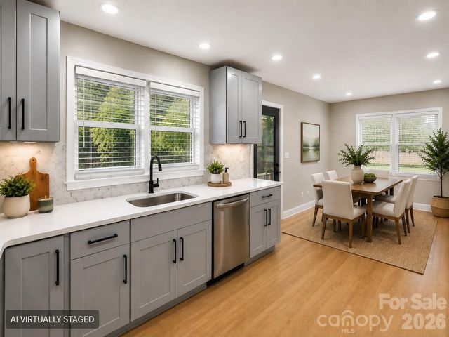 3414 Winterfield Place, Charlotte, NC 28205
