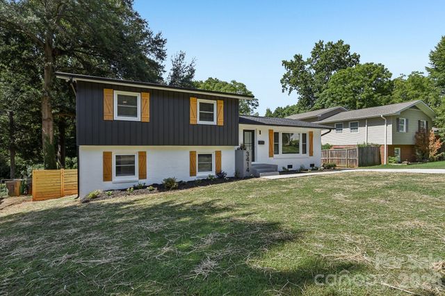 3414 Winterfield Place, Charlotte, NC 28205