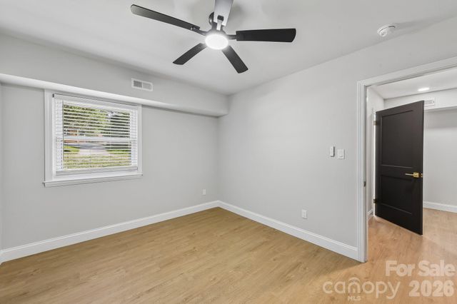 3414 Winterfield Place, Charlotte, NC 28205