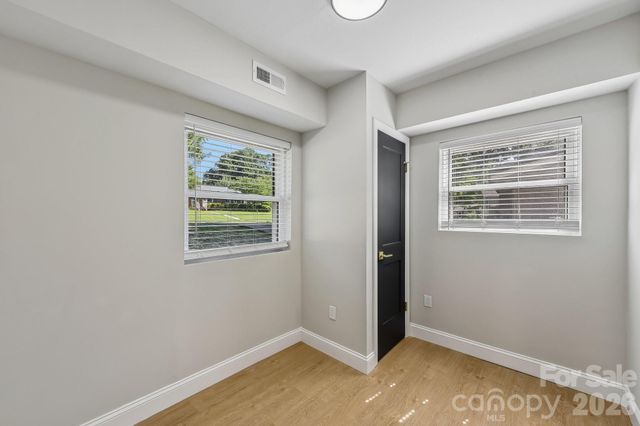 3414 Winterfield Place, Charlotte, NC 28205