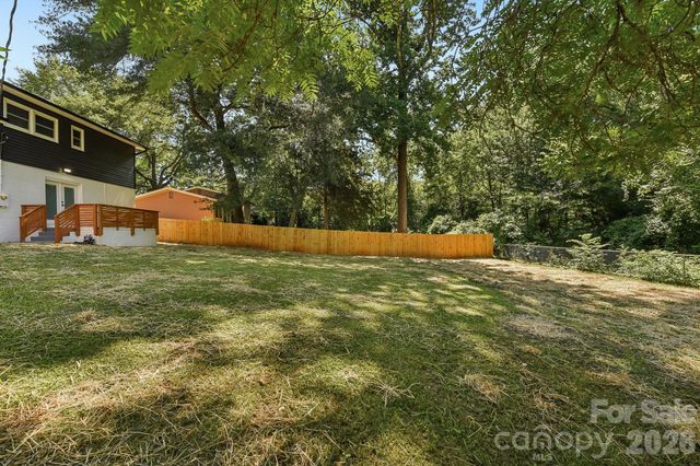 3414 Winterfield Place, Charlotte, NC 28205