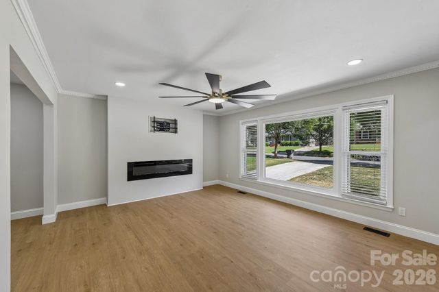3414 Winterfield Place, Charlotte, NC 28205