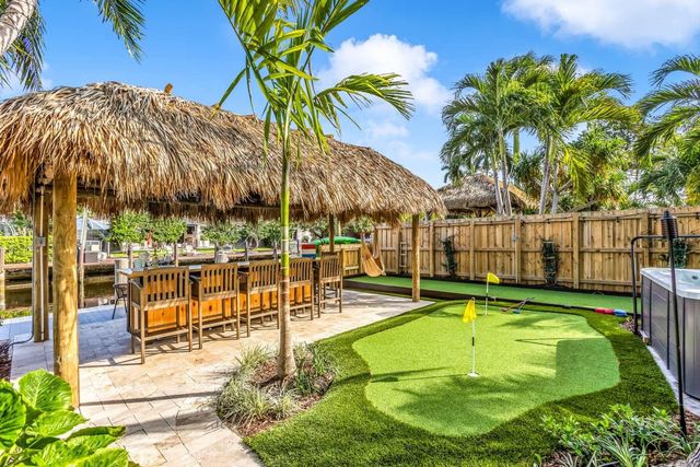 2004 NE 17th Way, Fort Lauderdale, FL 33305