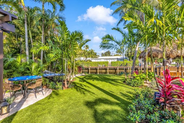 2004 NE 17th Way, Fort Lauderdale, FL 33305