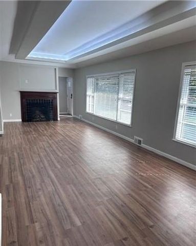302 Old Ivy Road NE, Atlanta, GA 30342