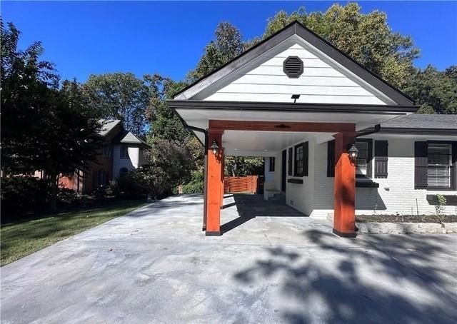 302 Old Ivy Road NE, Atlanta, GA 30342