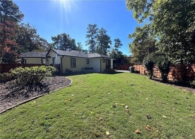 302 Old Ivy Road NE, Atlanta, GA 30342