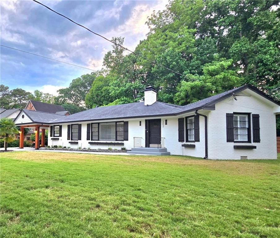 302 Old Ivy Road NE, Atlanta, GA 30342