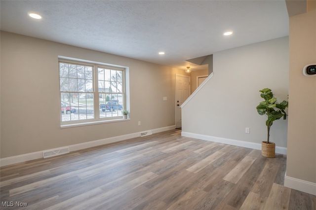 2798 E Celeste View Drive, Stow, OH 44224