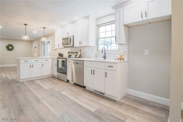 2798 E Celeste View Drive, Stow, OH 44224