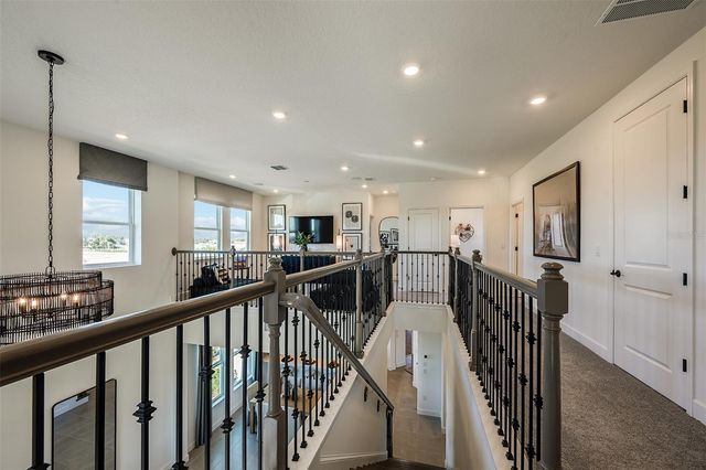 19337 LOCHSIDE LANE, Mount Dora, FL 32757