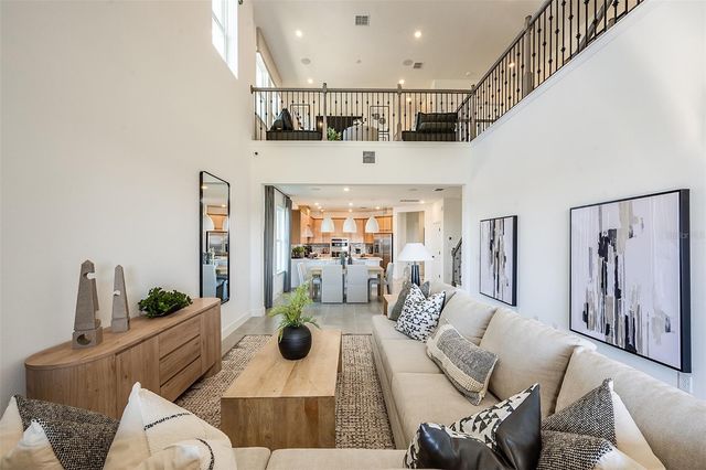 19337 LOCHSIDE LANE, Mount Dora, FL 32757