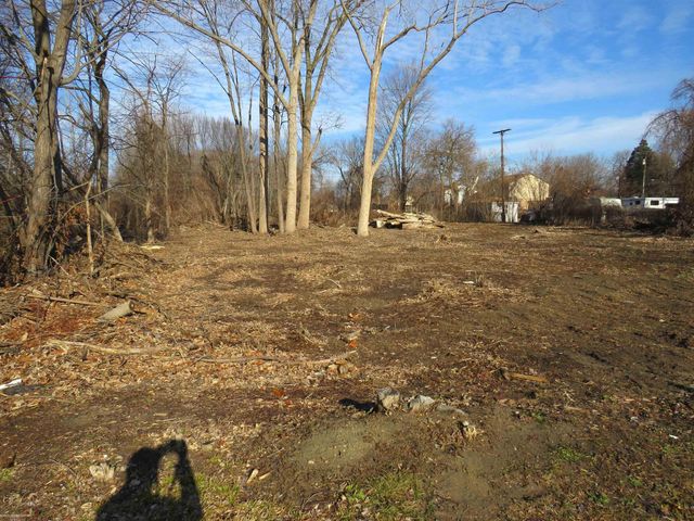 0 14 Mile Road, Fraser, MI 48026