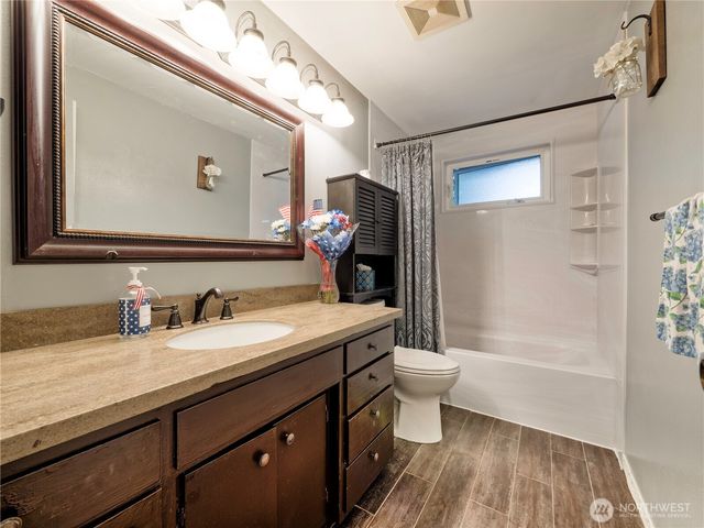 30443 3rd Avenue S, Federal Way, WA 98003