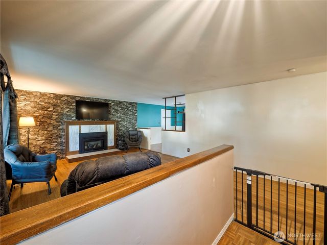 30443 3rd Avenue S, Federal Way, WA 98003