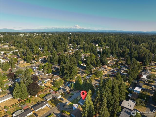 30443 3rd Avenue S, Federal Way, WA 98003