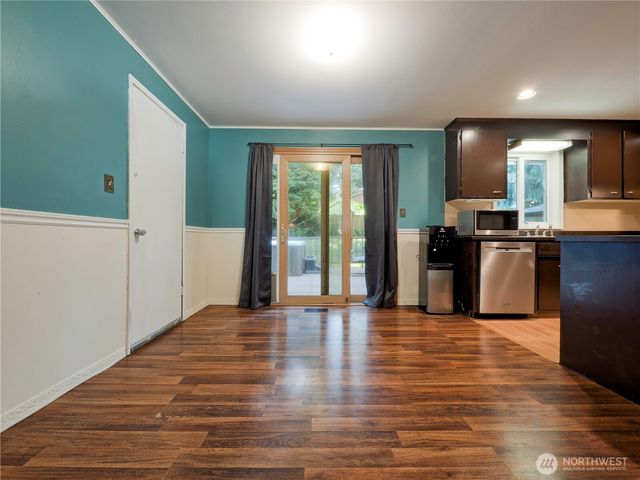 30443 3rd Avenue S, Federal Way, WA 98003