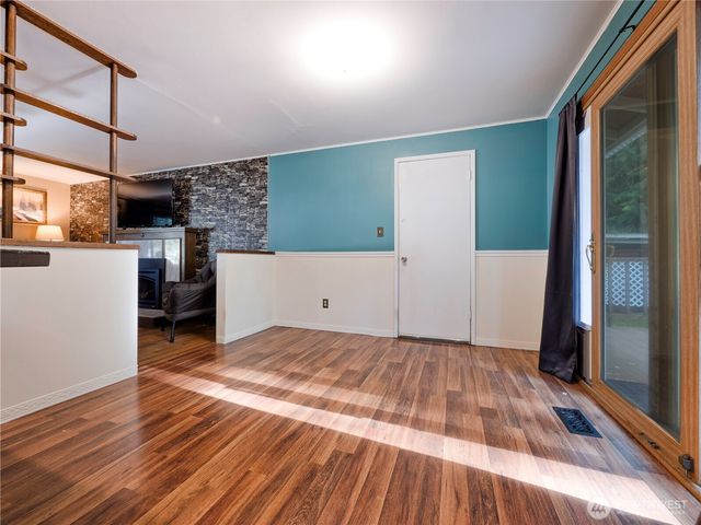 30443 3rd Avenue S, Federal Way, WA 98003