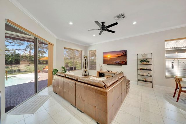 7099 NW 113th Avenue, Parkland, FL 33076