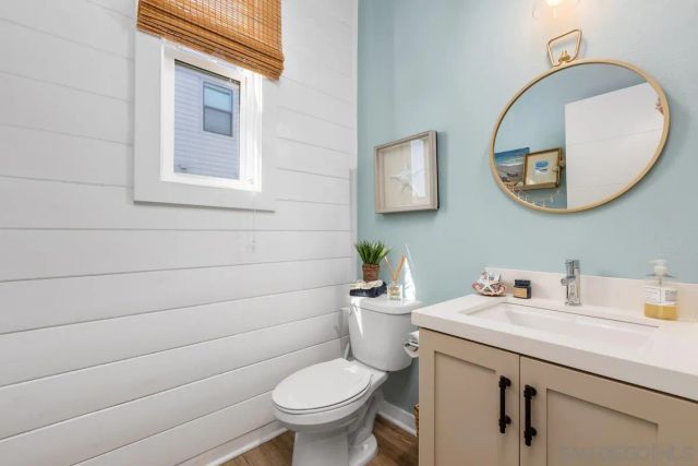 1558 Vista Del Mar Way 3, Oceanside, CA 92054