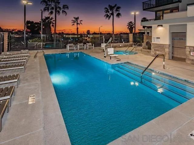 1558 Vista Del Mar Way 3, Oceanside, CA 92054