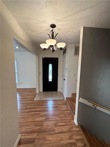 908 East Drive, Edmond, OK 73034
