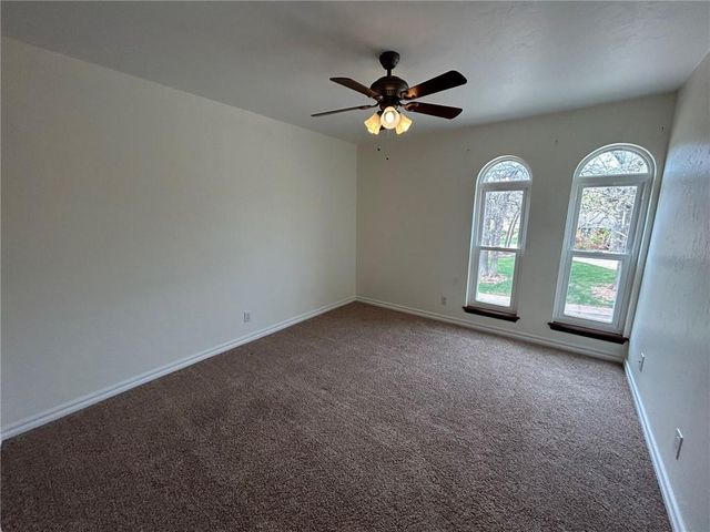 908 East Drive, Edmond, OK 73034