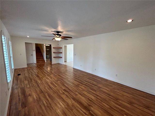 908 East Drive, Edmond, OK 73034