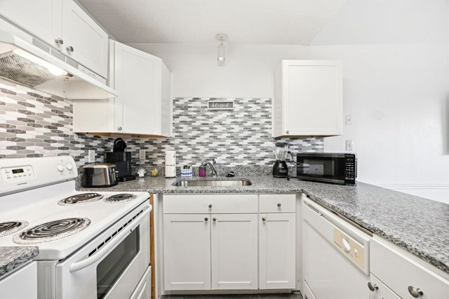 800 Deer Creek Rd Unit F, Surfside Beach, SC 29575