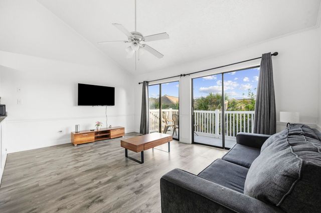 800 Deer Creek Rd Unit F, Surfside Beach, SC 29575