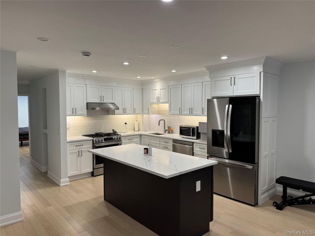 208-08 Robert Road 191M, Bayside, NY 11360