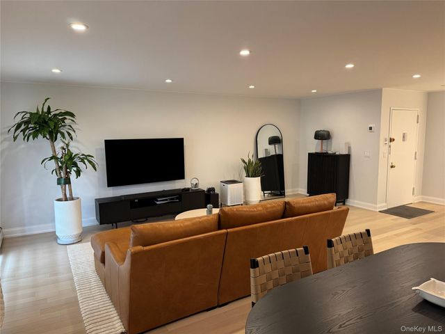 208-08 Robert Road 191M, Bayside, NY 11360