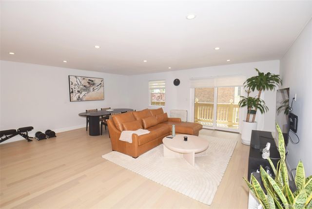 208-08 Robert Road 191M, Bayside, NY 11360