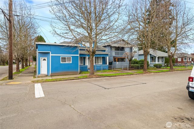 441 445 Smithers Avenue S, Renton, WA 98057