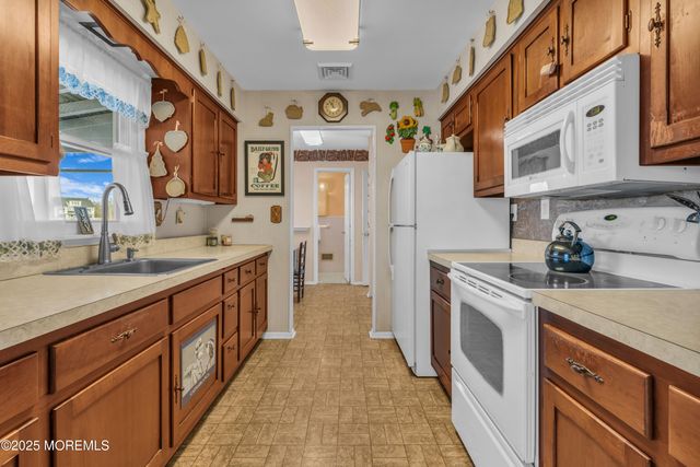 634 Fairview Lane, Forked River, NJ 08731